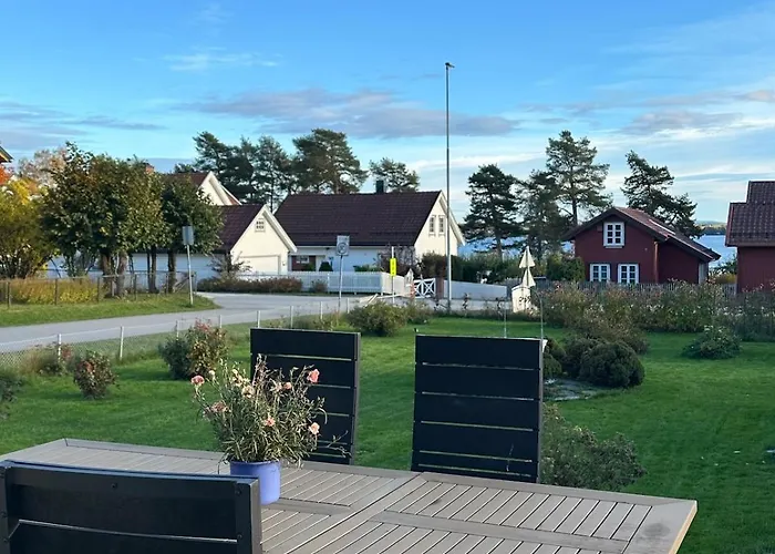 Great House Hamar, Close To Mjosa At Domkirkeodden