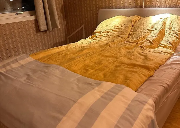 Great House Hamar, Close To Mjosa At Domkirkeodden